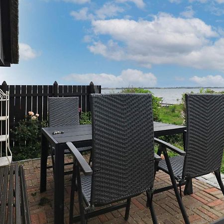 4 Person Holiday Home In Mesinge Eksteriør bilde