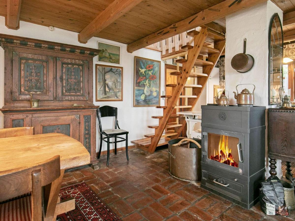 4 Person Holiday Home In Mesinge Eksteriør bilde