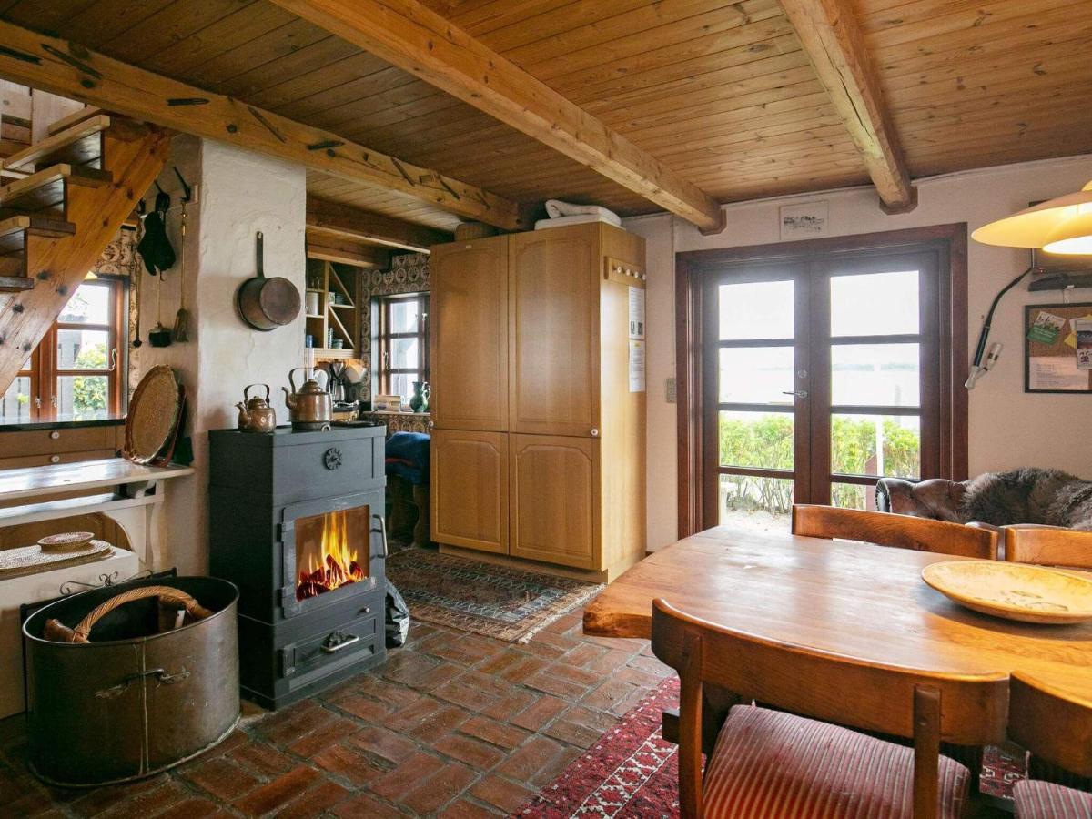 4 Person Holiday Home In Mesinge Eksteriør bilde