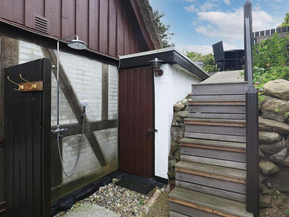 4 Person Holiday Home In Mesinge Eksteriør bilde