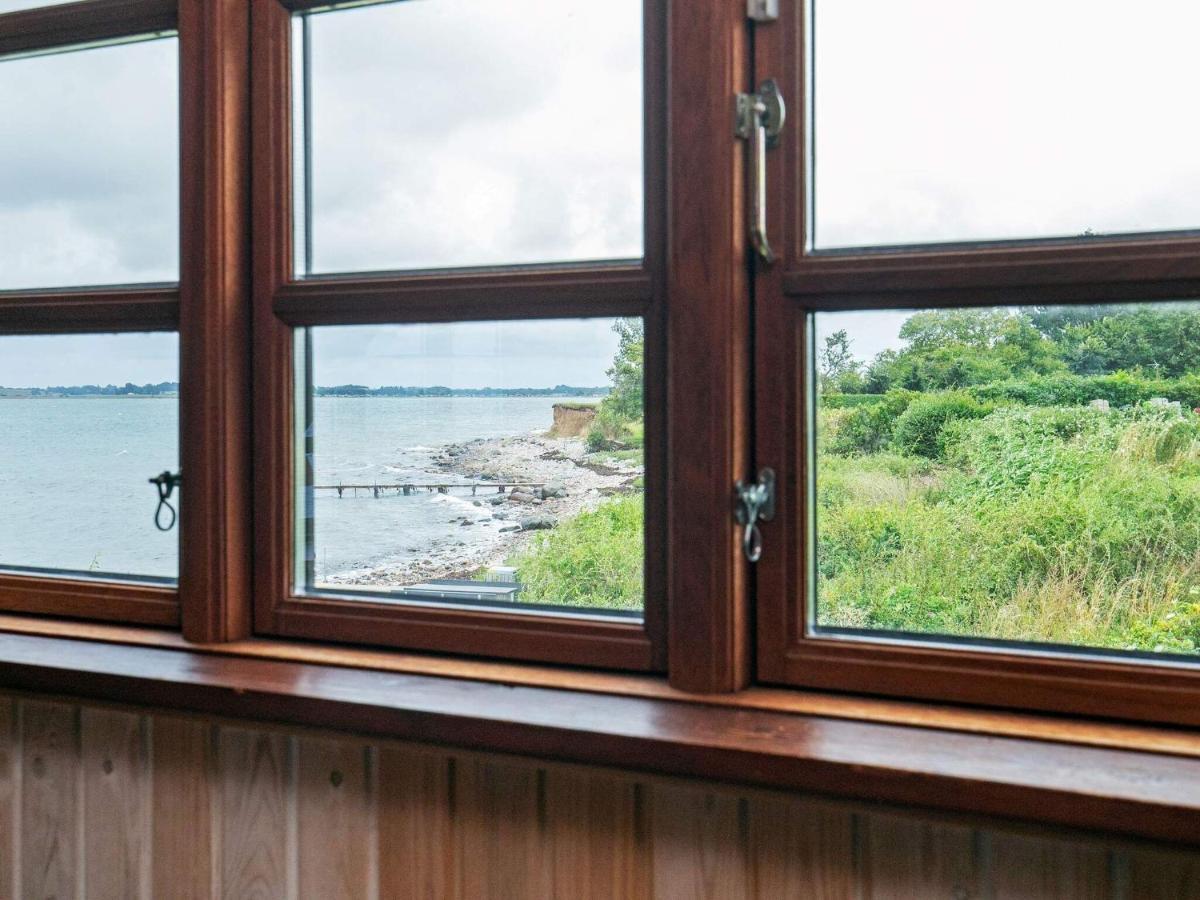 4 Person Holiday Home In Mesinge Eksteriør bilde