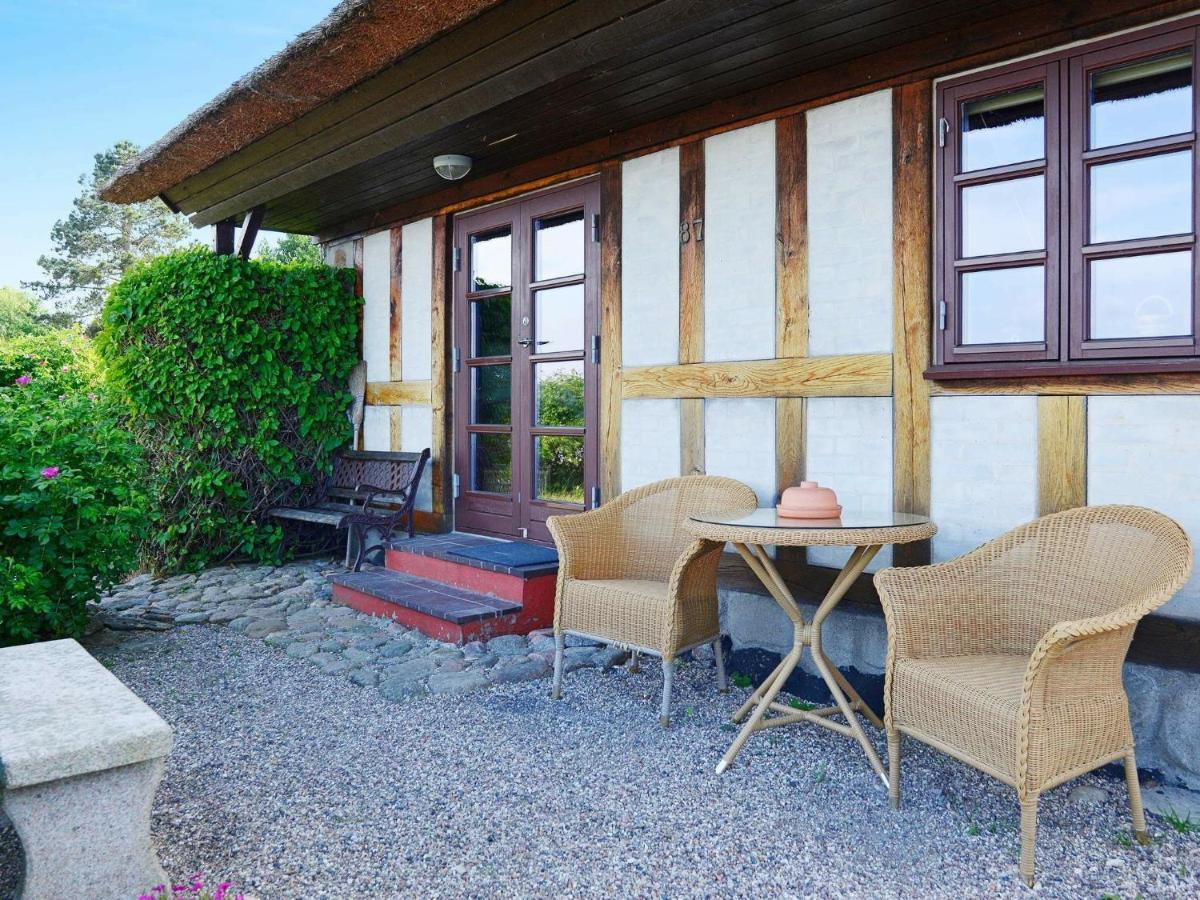 4 Person Holiday Home In Mesinge Eksteriør bilde