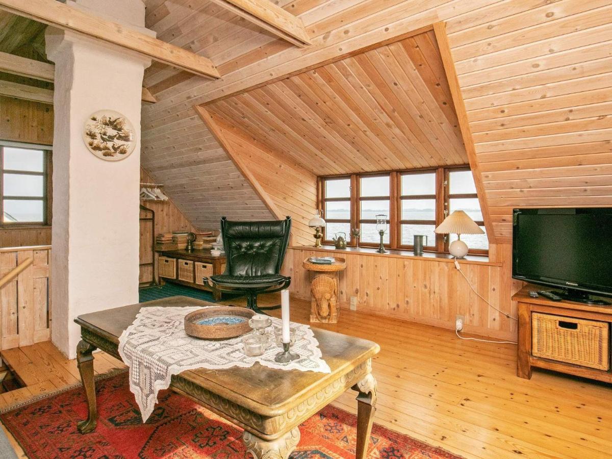 4 Person Holiday Home In Mesinge Eksteriør bilde